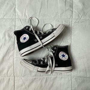 High Top Converse Mens Size 5 Black and White